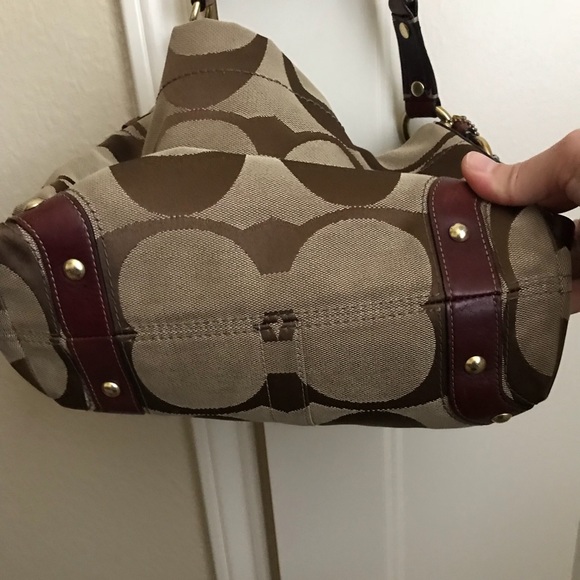 Authentic Coach Carly Bag! - Picture 2 of 5